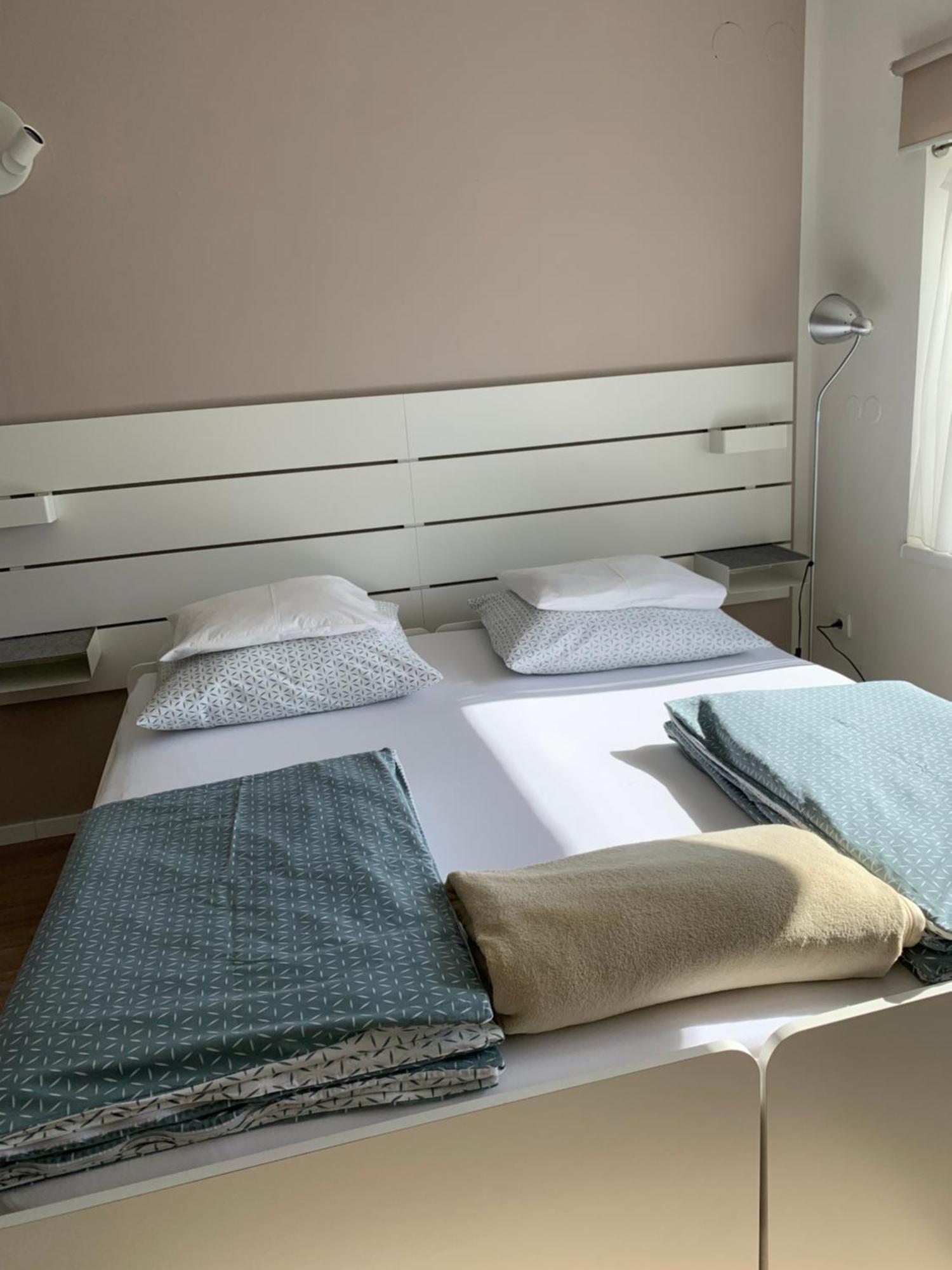 Studiovy Apartman V Zahrade โปลิเซ นาด เมตูยิ ภายนอก รูปภาพ