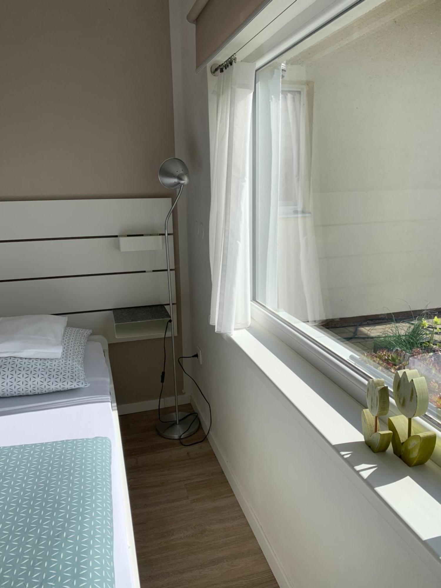 Studiovy Apartman V Zahrade โปลิเซ นาด เมตูยิ ภายนอก รูปภาพ
