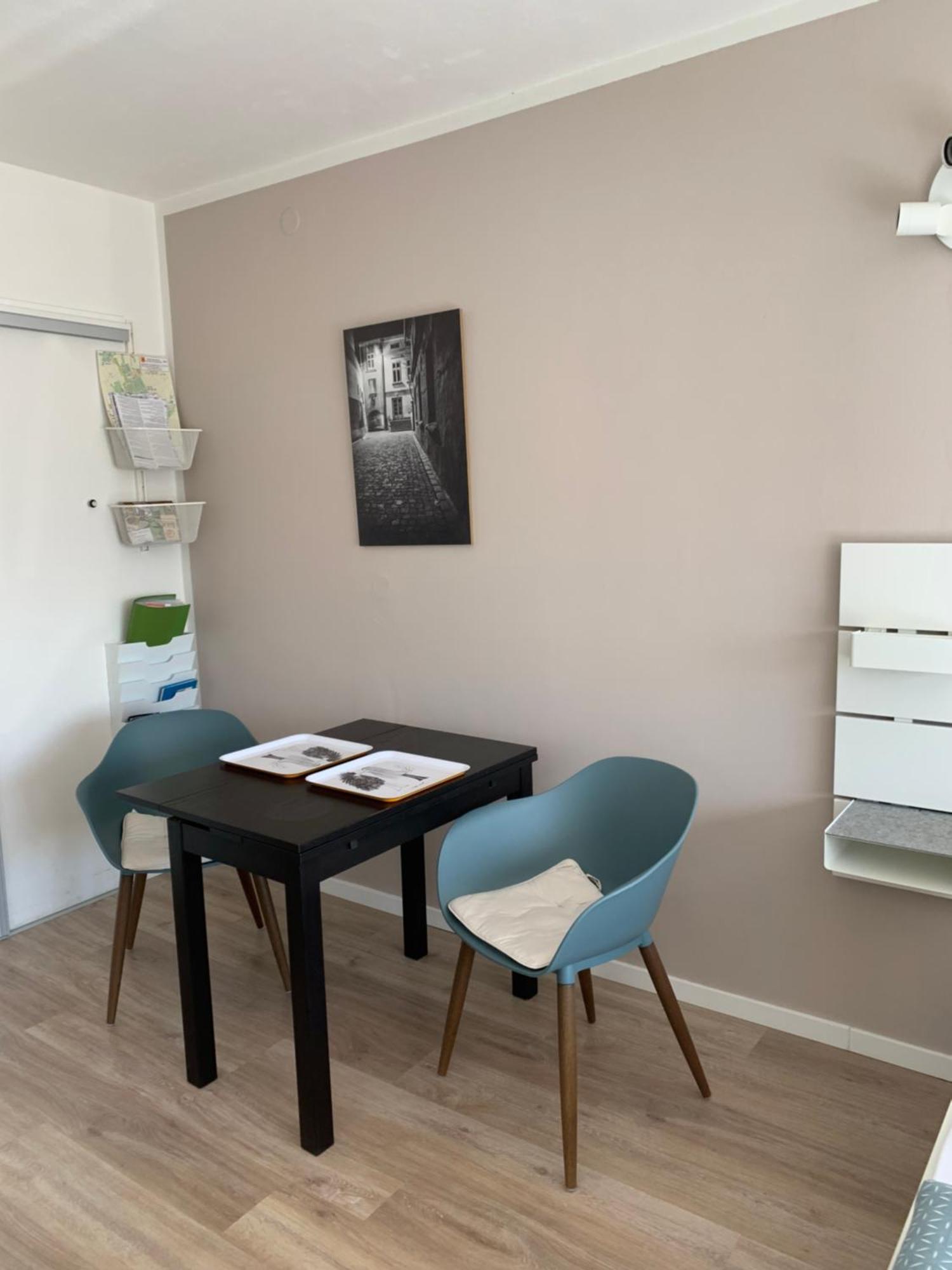 Studiovy Apartman V Zahrade โปลิเซ นาด เมตูยิ ภายนอก รูปภาพ
