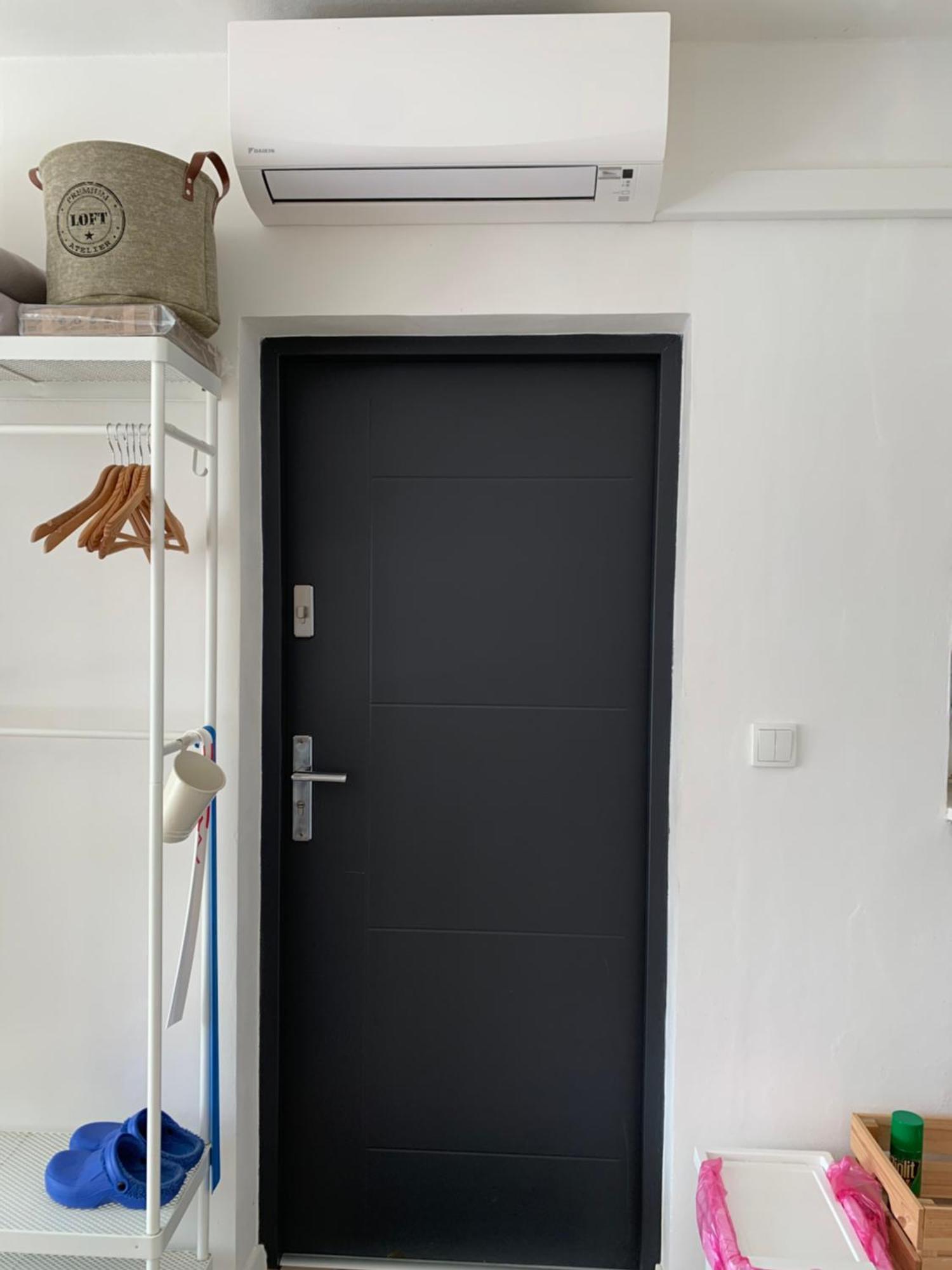 Studiovy Apartman V Zahrade โปลิเซ นาด เมตูยิ ภายนอก รูปภาพ